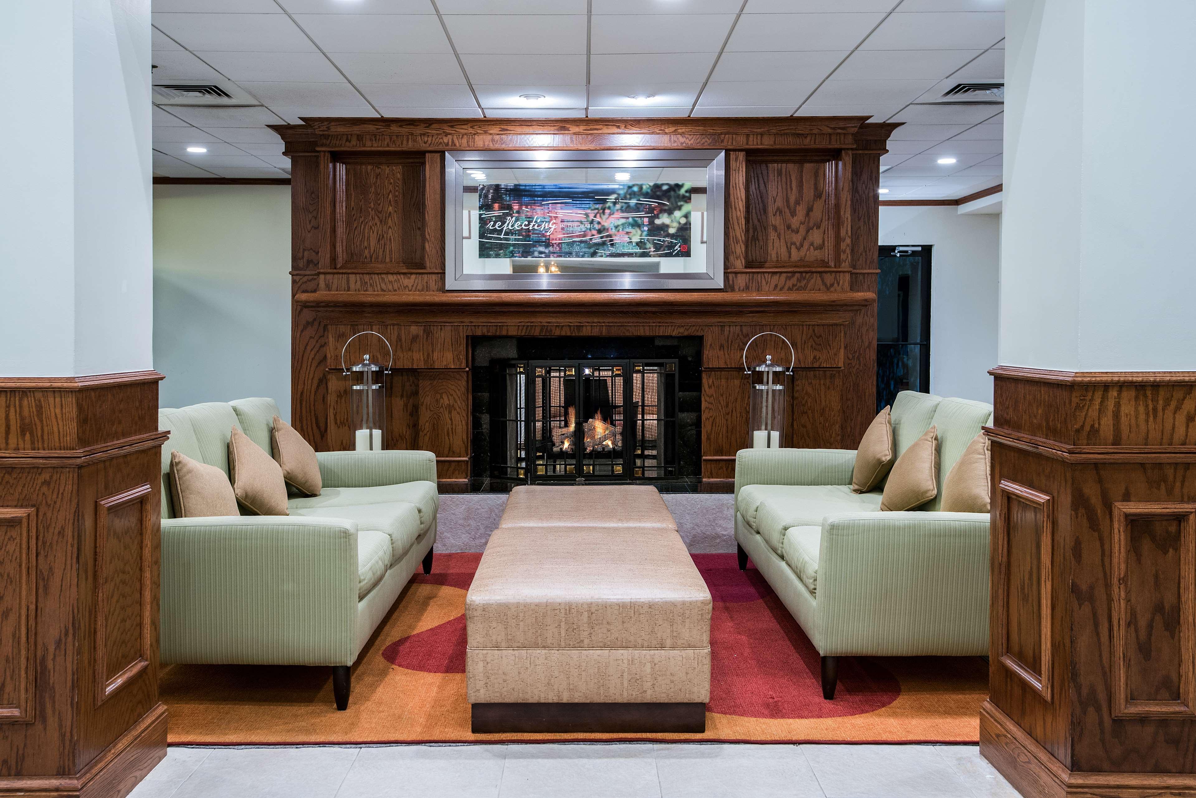 Hilton Garden Inn San Antonio Airport Exterior photo