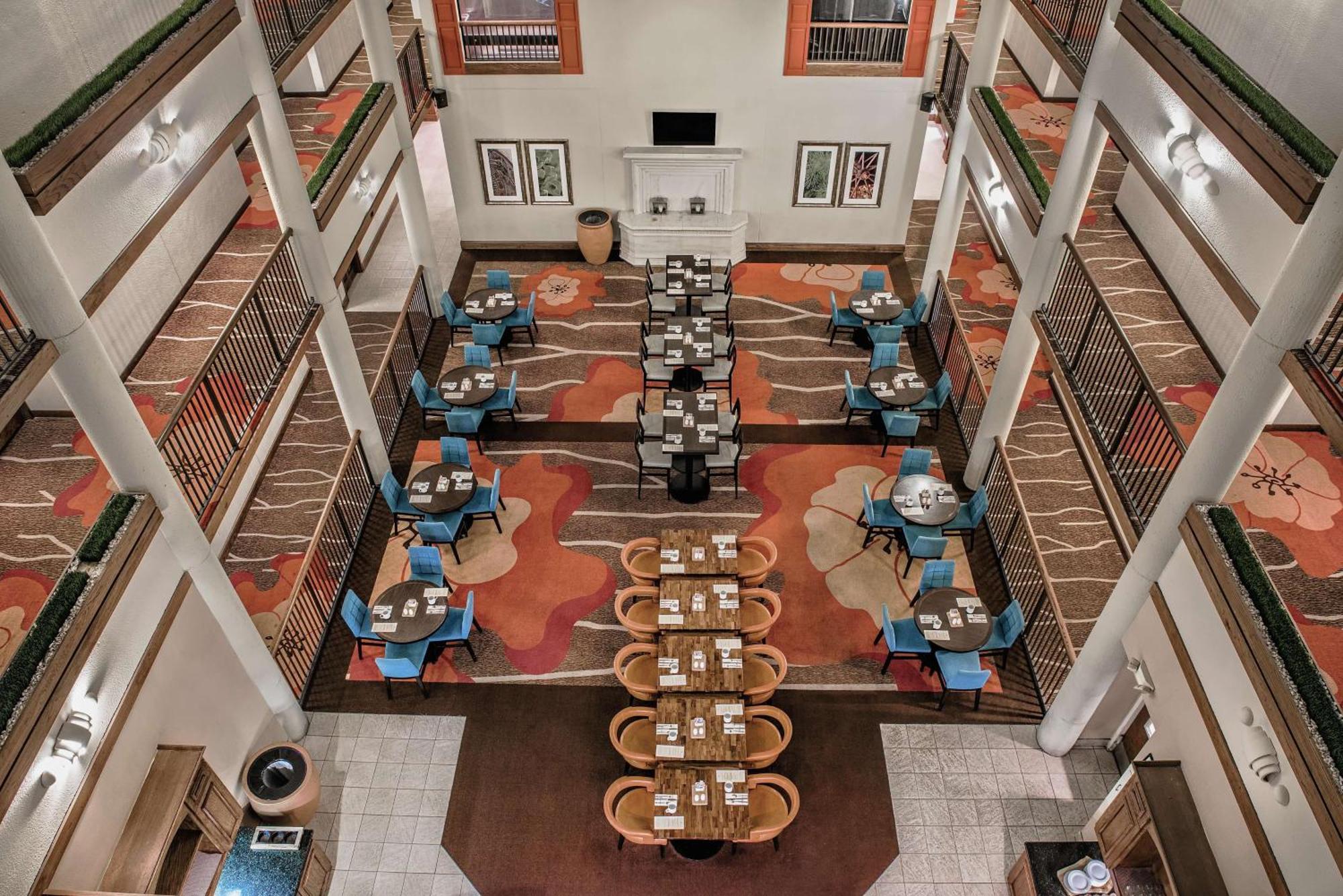 Hilton Garden Inn San Antonio Airport Exterior photo