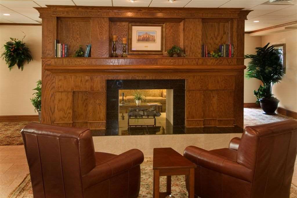 Hilton Garden Inn San Antonio Airport Interior photo