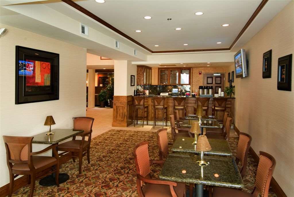 Hilton Garden Inn San Antonio Airport Restaurant photo
