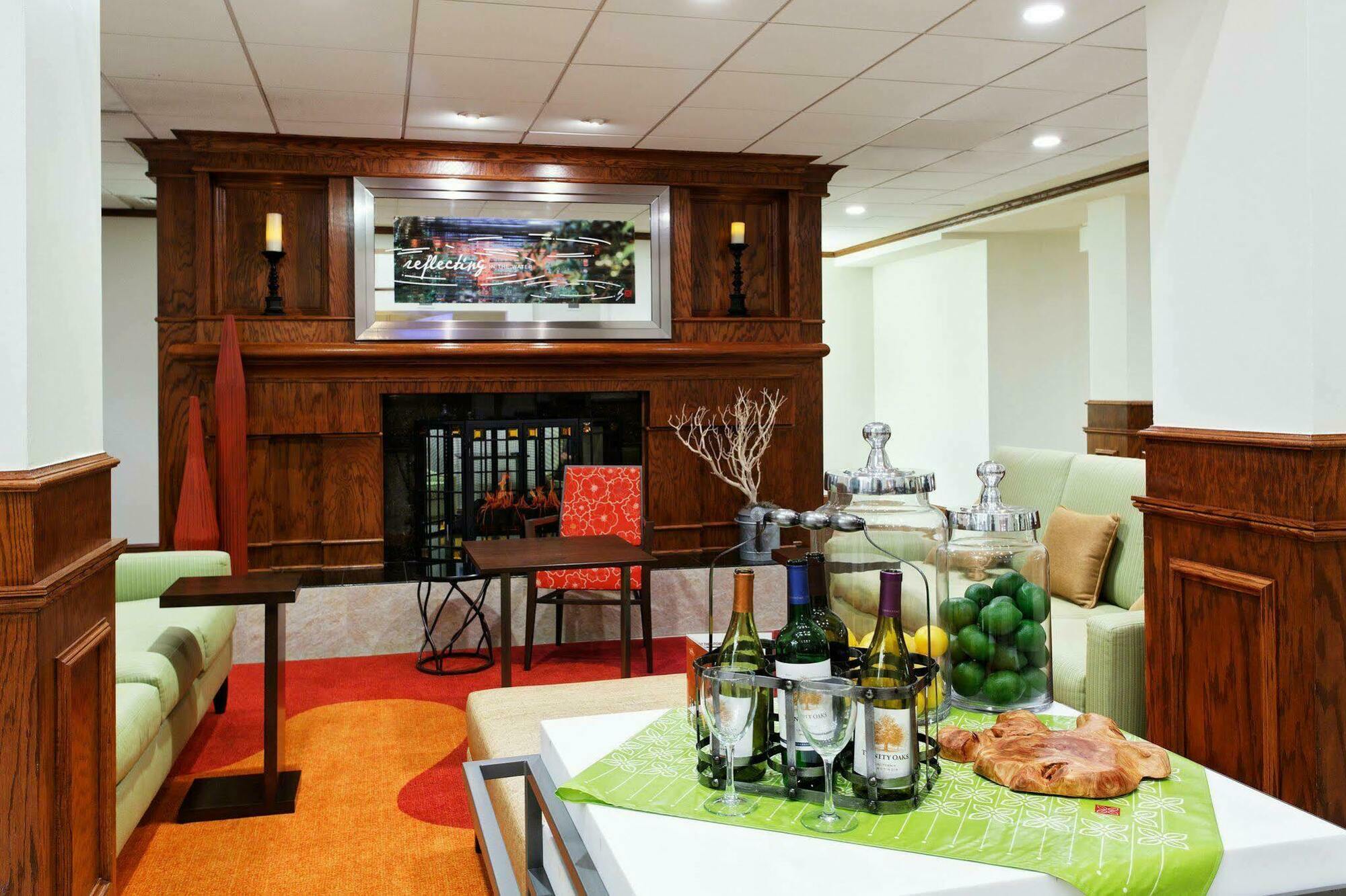 Hilton Garden Inn San Antonio Airport Exterior photo