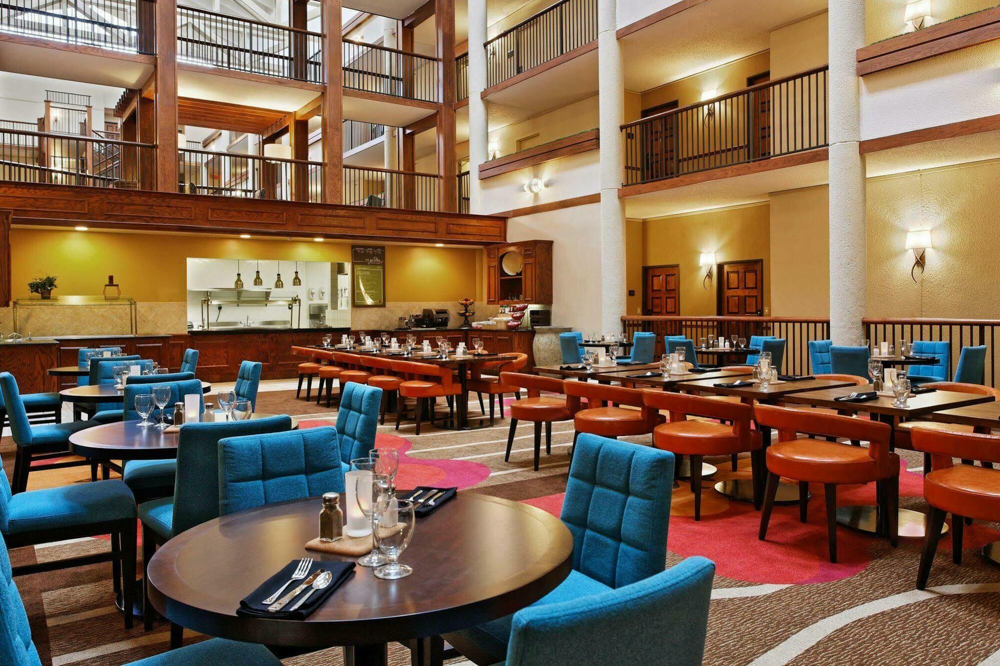 Hilton Garden Inn San Antonio Airport Exterior photo